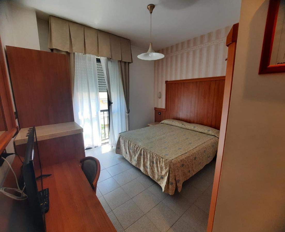 Hotel Giada Silvi Marina Extérieur photo
